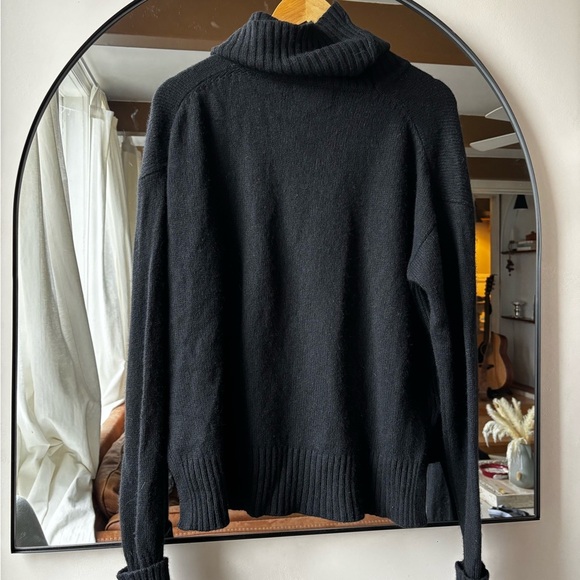 ANTHROPOLOGIE | Blair turtleneck | size small - Picture 3 of 4